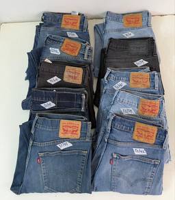 Levi’s Jeans sz 32 Combo:::