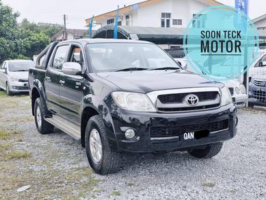 Toyota Hilux G in Kuching, SWK