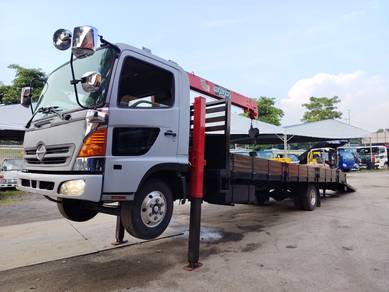 Hino 500 28FT Self Loader (H-Bar) With Crane