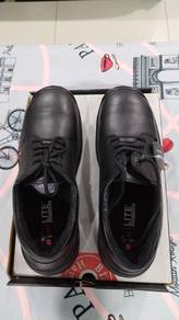 Black Hammer Safety Shoe Premium Leather