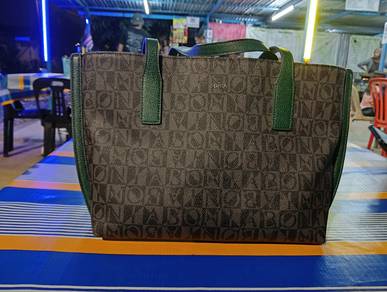 bonia tote