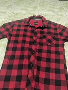 kemeja petak SODA maroon