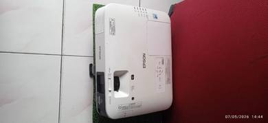 Epson PowerLite 2140W WXGA 3LCD Projector Model 
