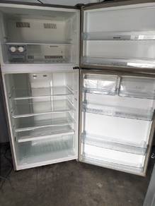 hisance peti sejuk 590 liter