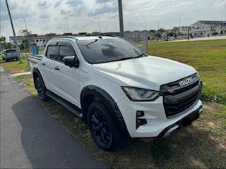 Isuzu D-Max X-TERRAIN in Saujana Utama, SGR