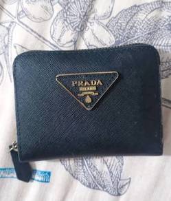 Preloved Prada 