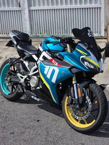CFMOTO 250SR