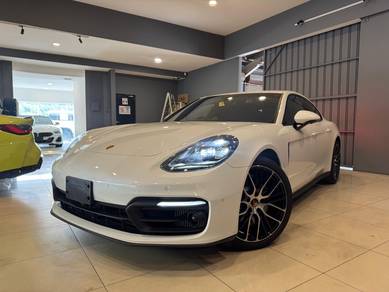 Porsche Panamera BASE in Petaling Jaya, SGR