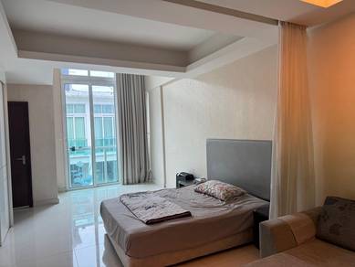 Service Residence For Sale in Carlton @ Plaza Damas 3