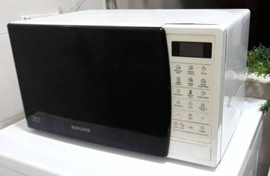 Samsung Microwave Model ME731K-M @ 20L