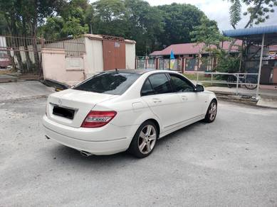 Mercedes Benz C230 230 AVANTGARDE (CKD) in Bayan Baru, PNG