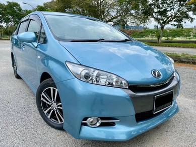 Toyota Wish X in Sungai Besi, KUL