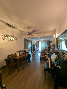 Condominium For Sale in Putra Villa