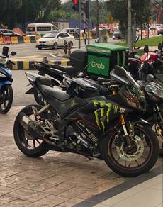 Yamaha R15