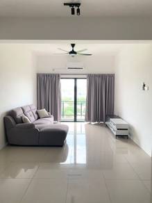 Condominium For Rent in Glisten Hill