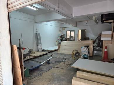 Shop lot For Sale in Seri Kembangan,SGR