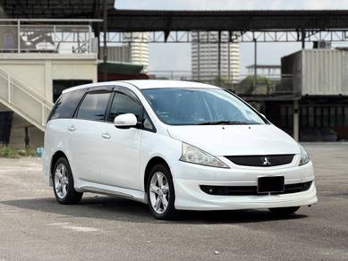 Mitsubishi Grandis MIVEC in Masai, JHR