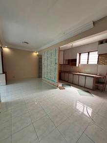 Apartment For Sale in Sri Putra Apartment