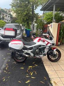 CFMOTO 650MT
