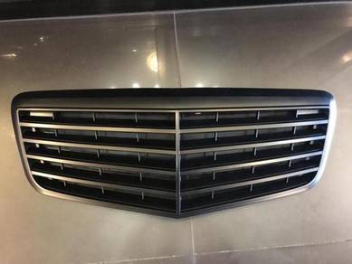 Mercedes W211 facelift 05-08 Grille W211 Grill