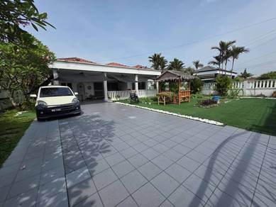 Bungalow House For Sale in Klang,SGR