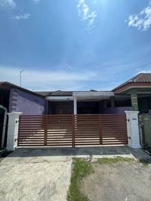 1-storey Terraced House For Sale in Lunas,KDH