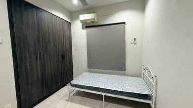 Condominium For Rent in Lagoon Suites