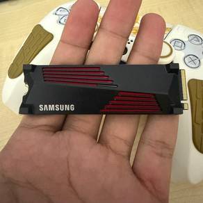 Samsung 990 PRO with Heatsink