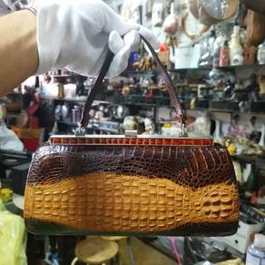 Vintage high quality crocodile skin handbag, fully