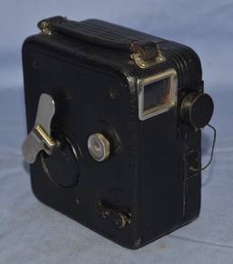 Antique Pathe France 9.5mm Movie Camera