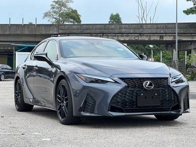 Lexus IS 300 F SPORT MODE BLACK in Johor Bahru, JHR