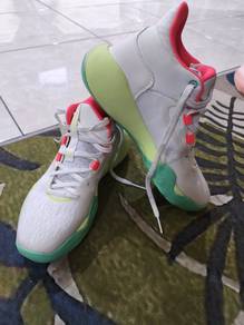 kasut basketball