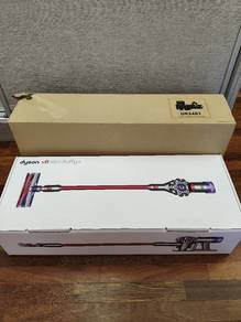 BRAND NEW Dyson V8 Slim Fluffy+ | Bank Gift (Box O