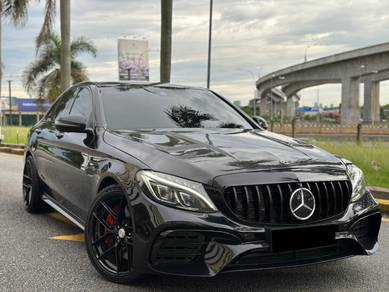 Mercedes Benz C43 AMG 43 4MATIC in Seri Kembangan, SGR
