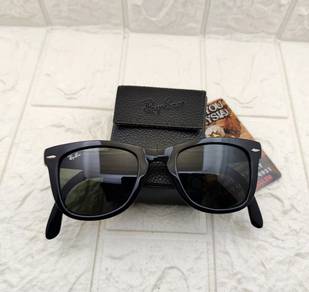 Rayban wayfarer folding italy