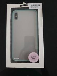 IPhone glitter case