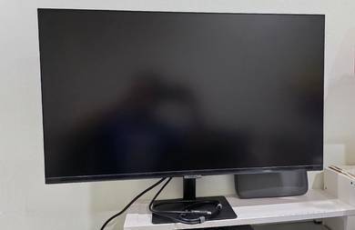 Samsung 32-inch M70D UHD Smart Monitor