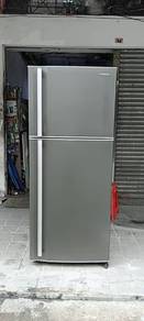 Hitachi fridge refrigerator peti ais peti sejuk 2d