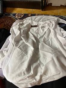 Baju Kemeja Putih