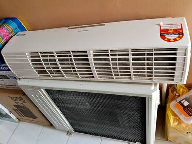 Aircond Pensonic 2.5HP Non-Inverter — Used