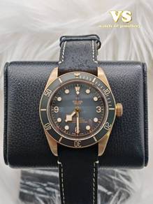 Tudor Black Bay 79250BA
