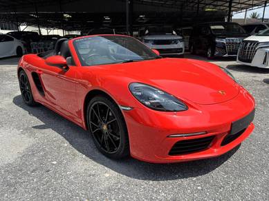 Porsche Boxster  in City Centre, KUL