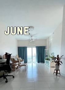 Condominium For Rent in One World 1