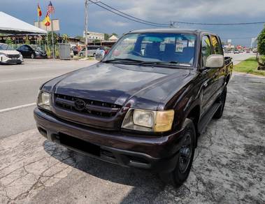 Toyota Hilux in Kajang, SGR