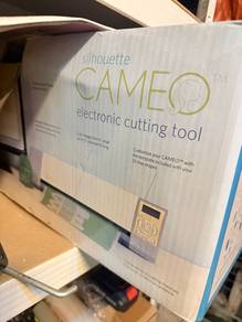 silhouette cameo