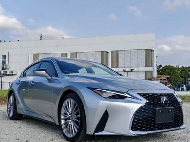 2021 Lexus IS 300