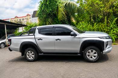 2023 Mitsubishi Triton VGT