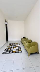 Room in Lunas, KDH