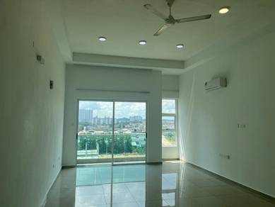 Condominium For Sale in D'Carlton Seaview Residences