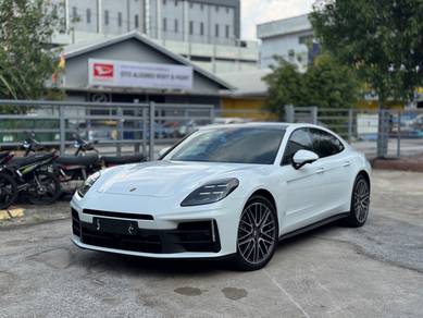 2024 Porsche Panamera 4S